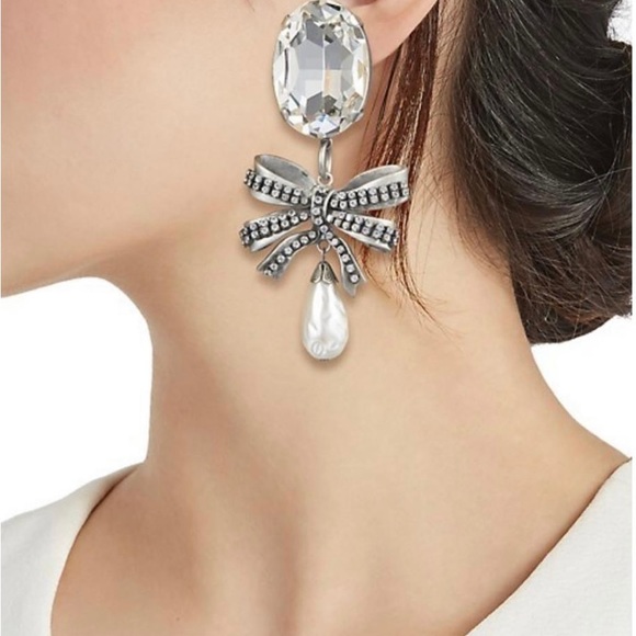 Alessandra Rich crystal embellished pearl drop earrings featuring bow - Picture 1 of 6
